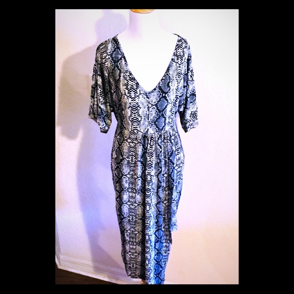 Snakeskin print faux wrap dress - Picture 2 of 3